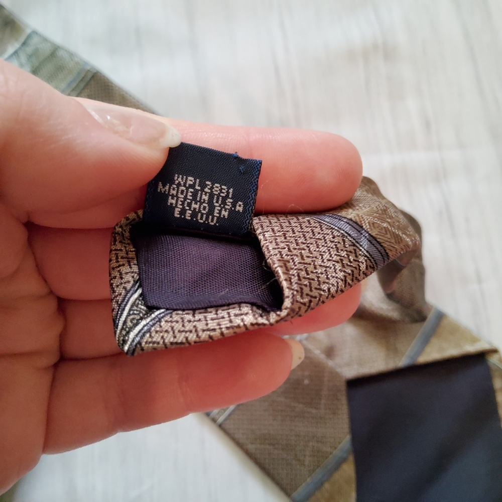 ๐ David Taylor Vintage Tie - Picture 4 of 5
